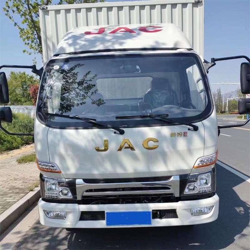 沿滩区错那县：物流专线的高效货运之旅