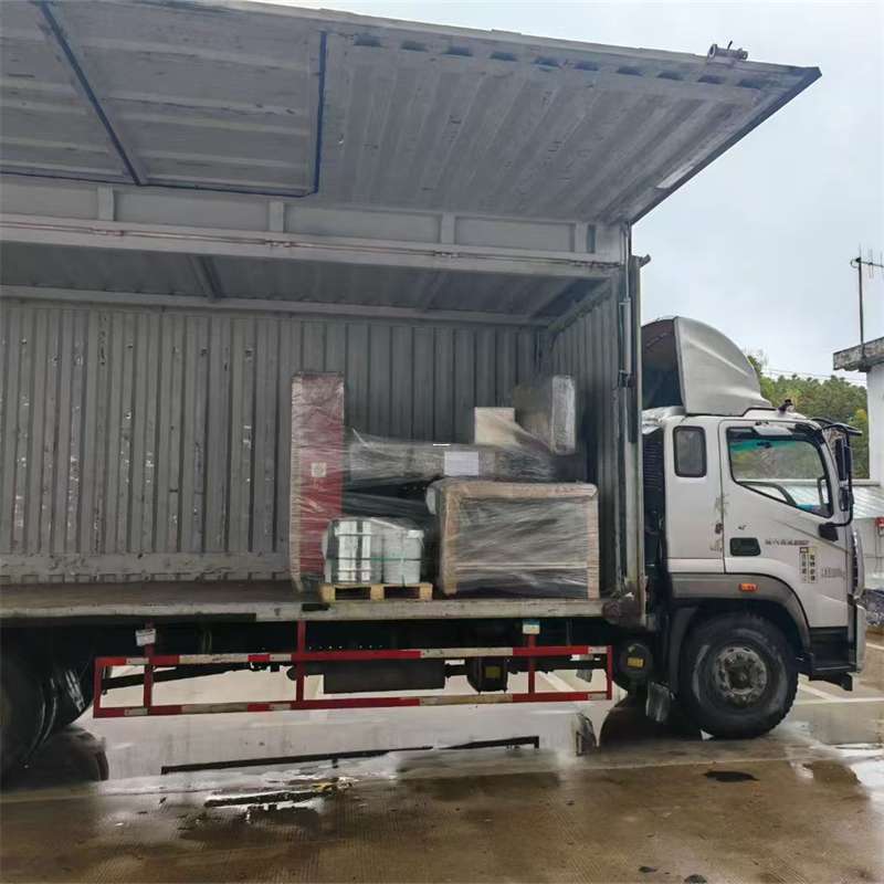 沿滩区康马县：物流专线的高效货运之旅